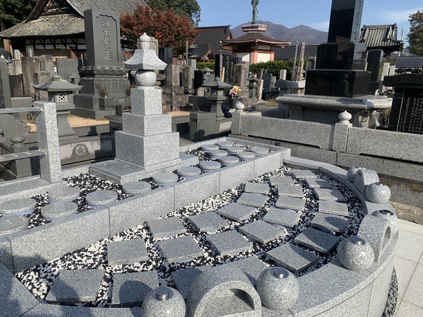 北杜しらかしの森樹木葬墓地